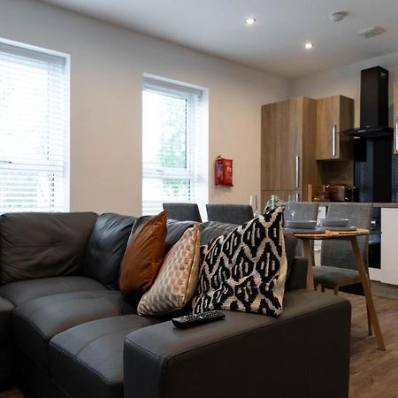Stylish Jewellery Quarter Apartment Sleeps 6 เบอร์มิงแฮม ภายนอก รูปภาพ