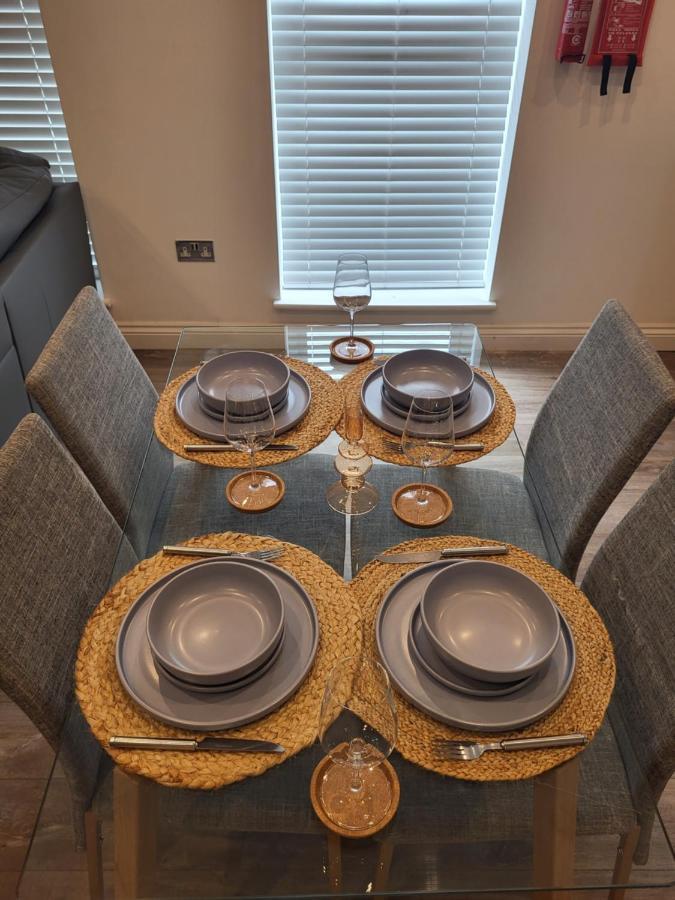 Stylish Jewellery Quarter Apartment Sleeps 6 เบอร์มิงแฮม ภายนอก รูปภาพ
