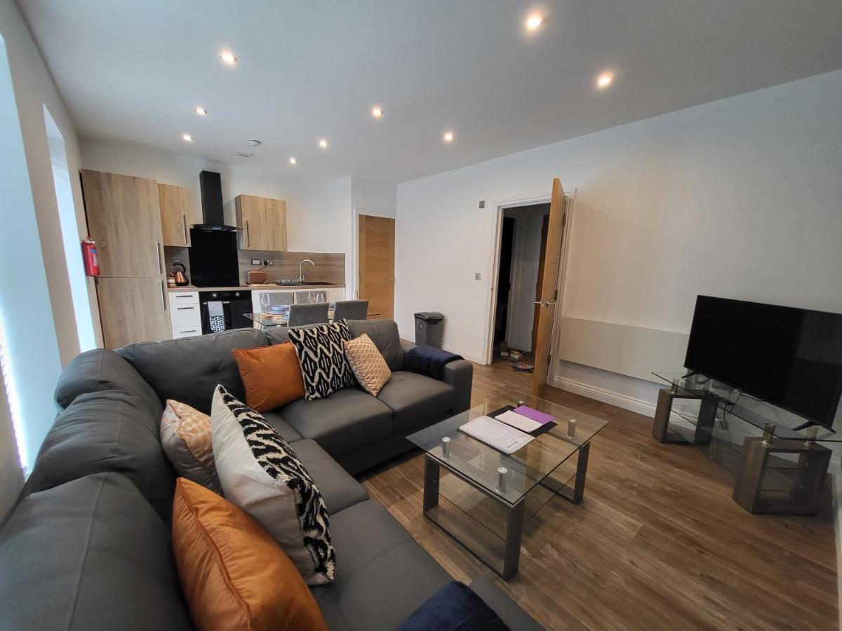 Stylish Jewellery Quarter Apartment Sleeps 6 เบอร์มิงแฮม ภายนอก รูปภาพ