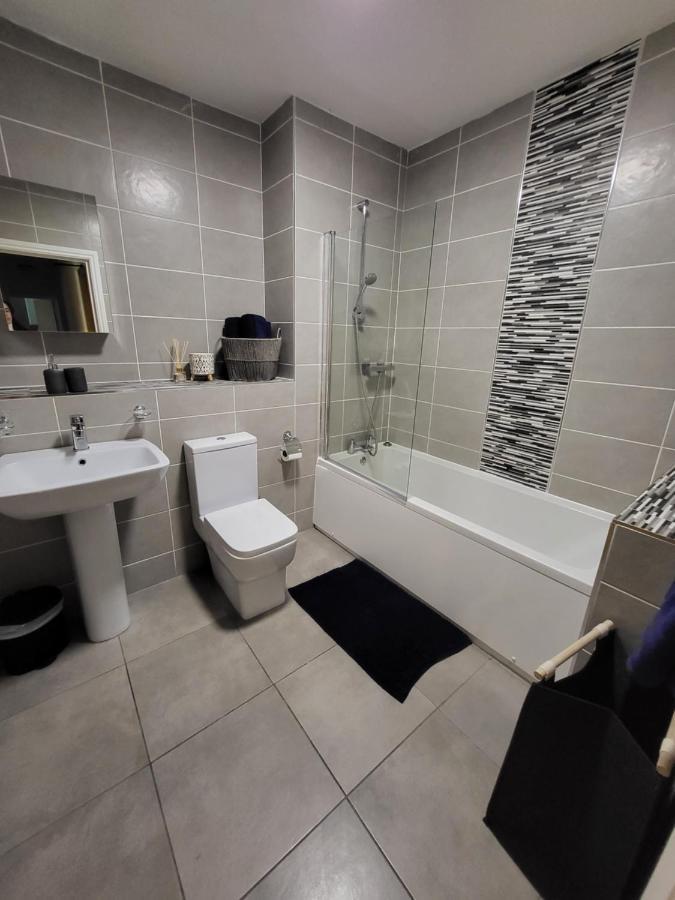Stylish Jewellery Quarter Apartment Sleeps 6 เบอร์มิงแฮม ภายนอก รูปภาพ